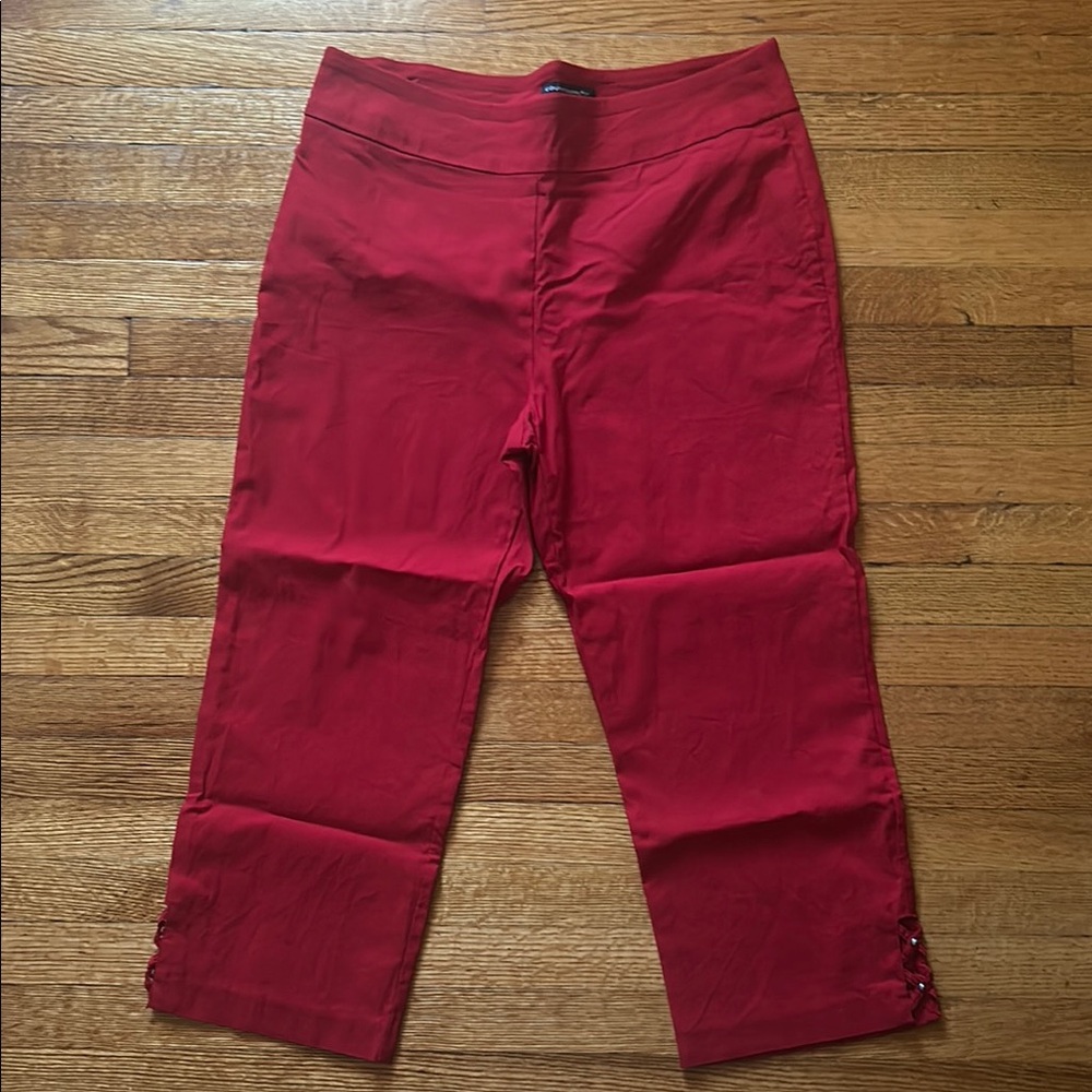 Red Cropped Pants